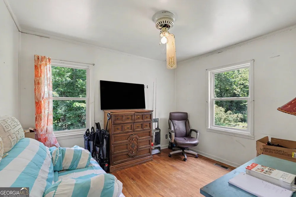 127 White ST Tallapoosa, GA 30176