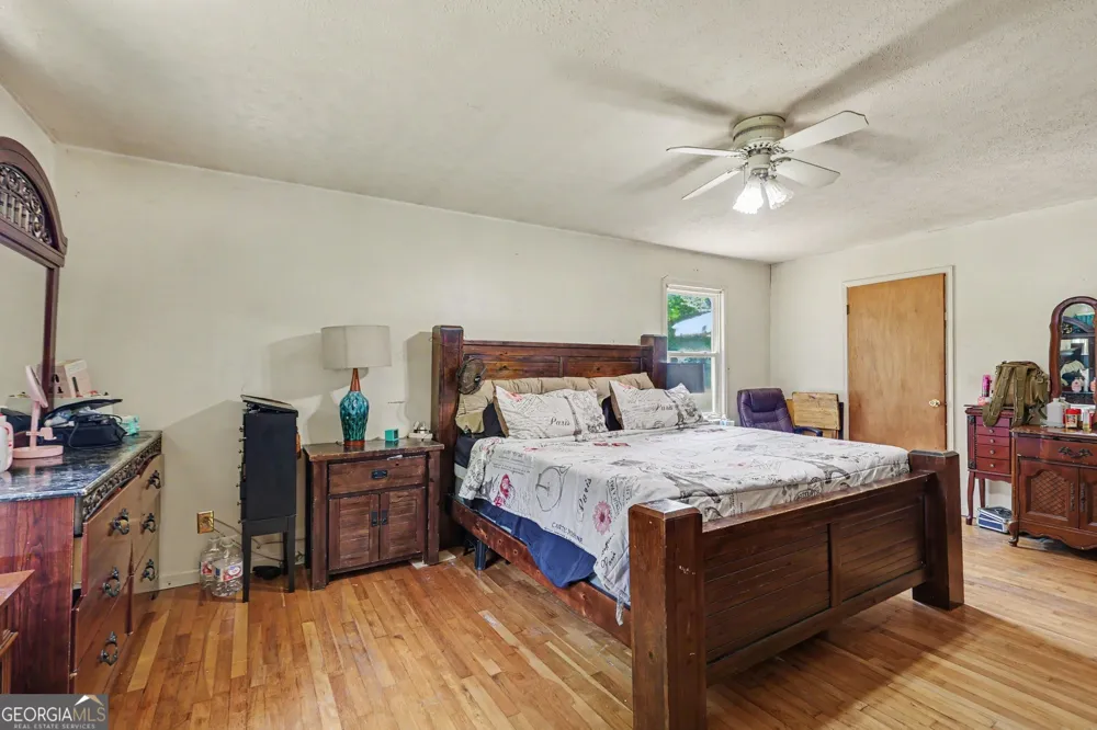 127 White ST Tallapoosa, GA 30176