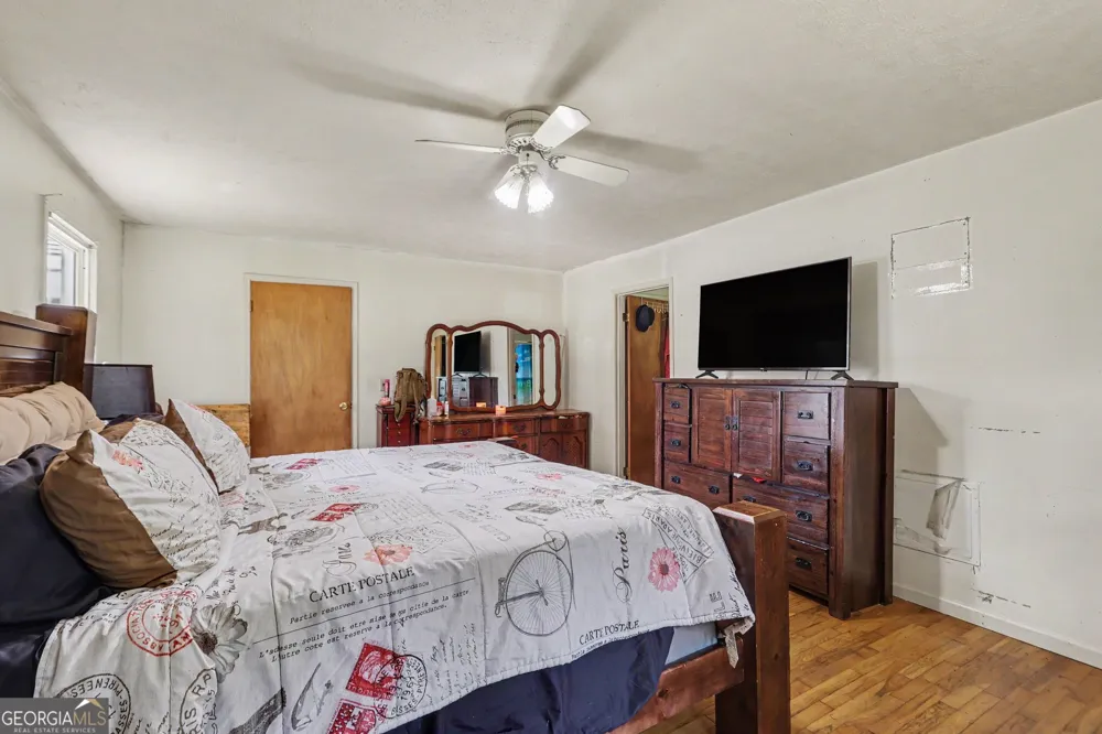 127 White ST Tallapoosa, GA 30176