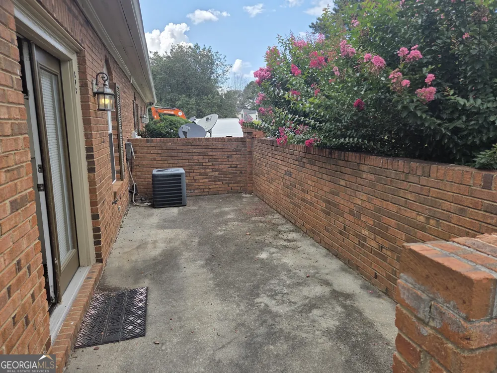 891 Park PL NE Conyers, GA 30012