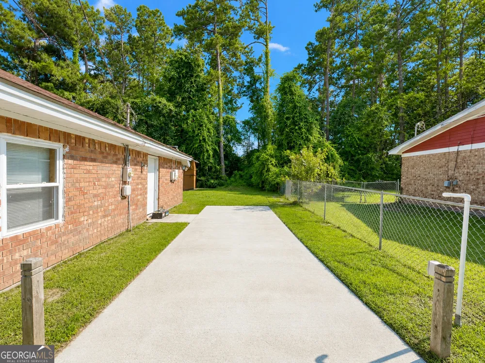 304 Floyd ST Hinesville, GA 31313