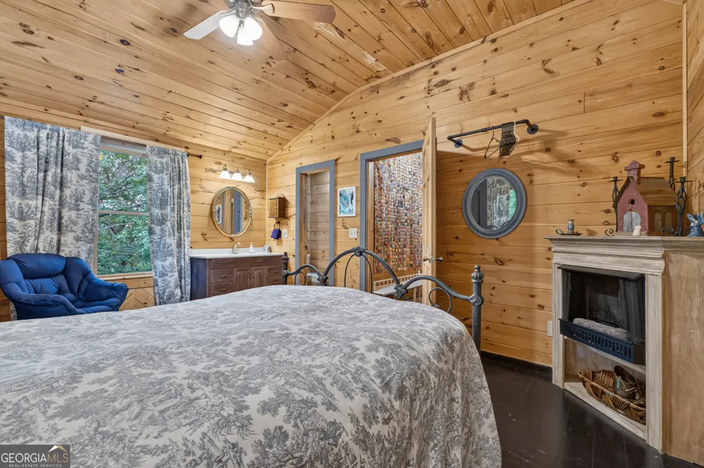 24 Wolf Howl TRL Sautee Nacoochee, GA 30571