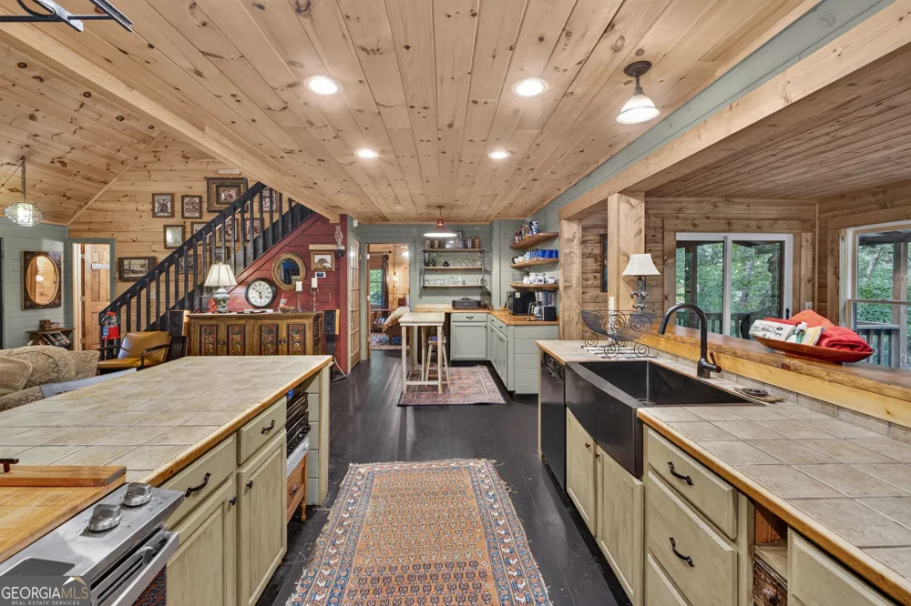 24 Wolf Howl TRL Sautee Nacoochee, GA 30571