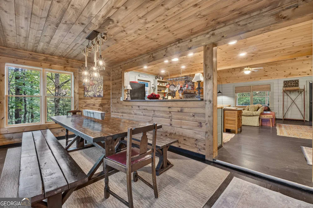24 Wolf Howl TRL Sautee Nacoochee, GA 30571