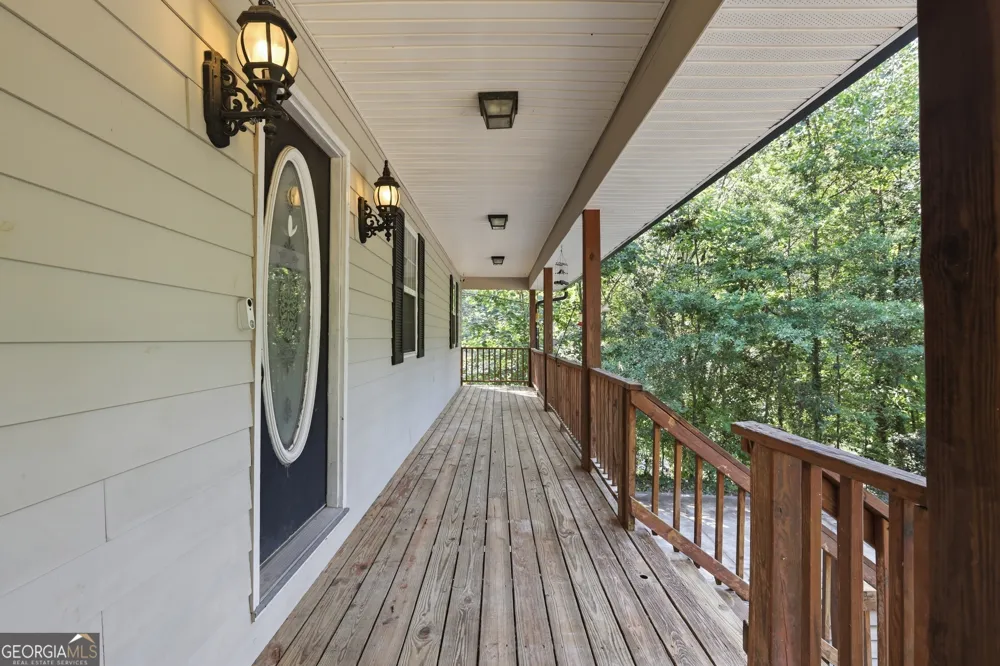 135 Andrews RD Toccoa, GA 30577