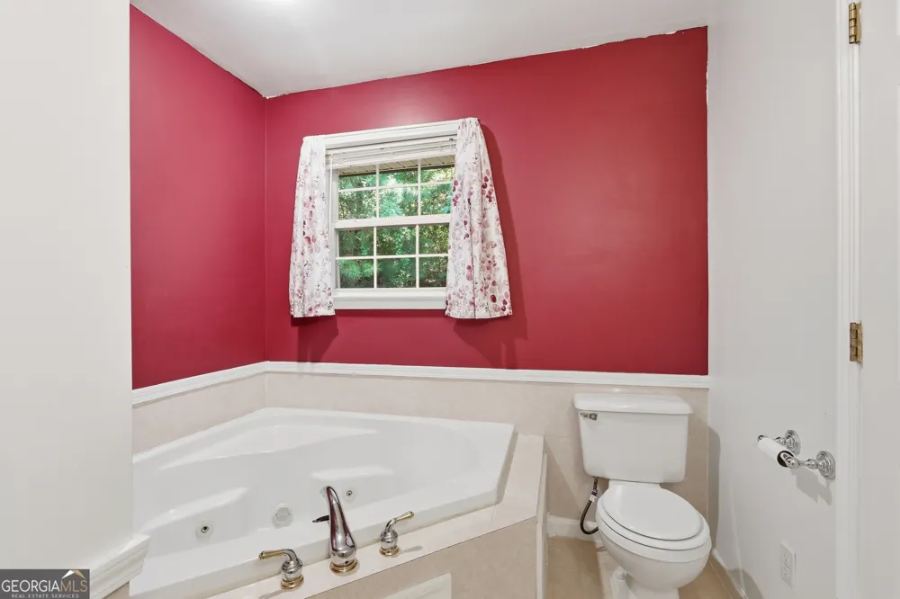 135 Andrews RD Toccoa, GA 30577