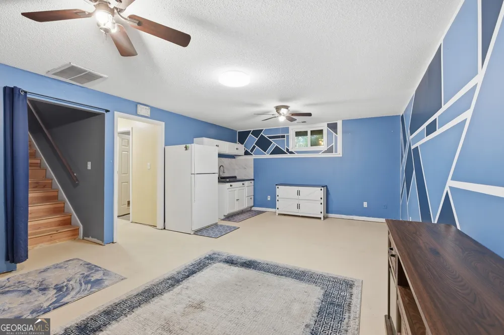 135 Andrews RD Toccoa, GA 30577
