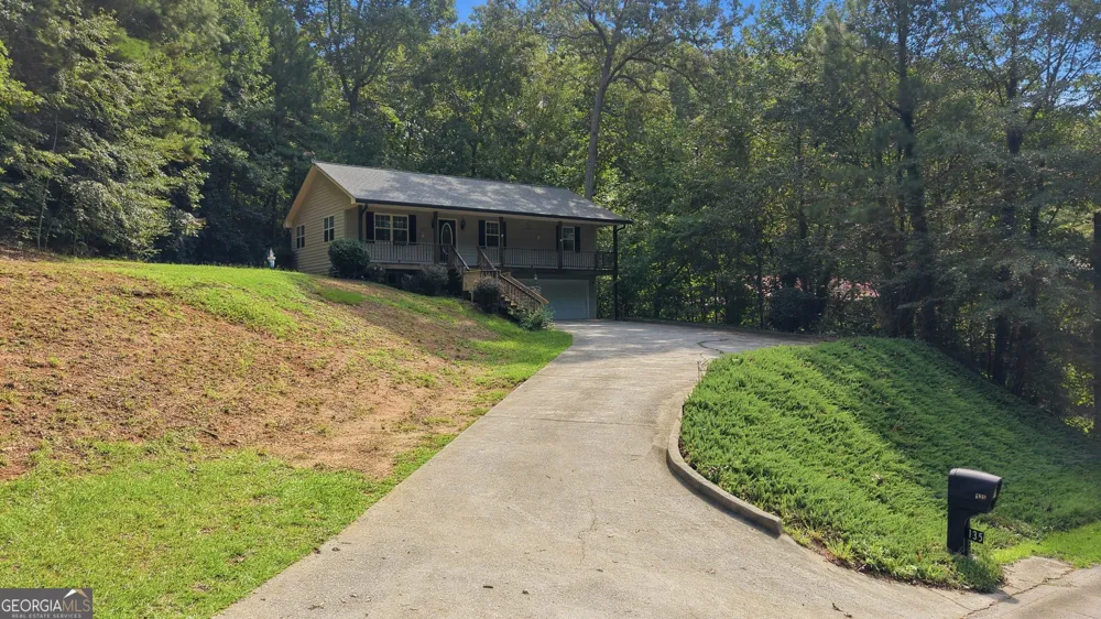 135 Andrews RD Toccoa, GA 30577