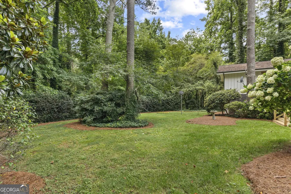 5363 Rosser RD Smoke Rise, GA 30087
