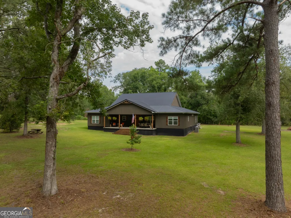 2955 Ga Highway 56 E Lyons, GA 30436
