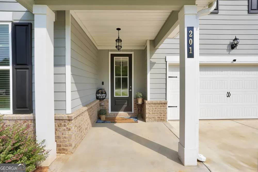 201 Cooper DR Mansfield, GA 30055