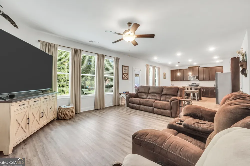 201 Cooper DR Mansfield, GA 30055