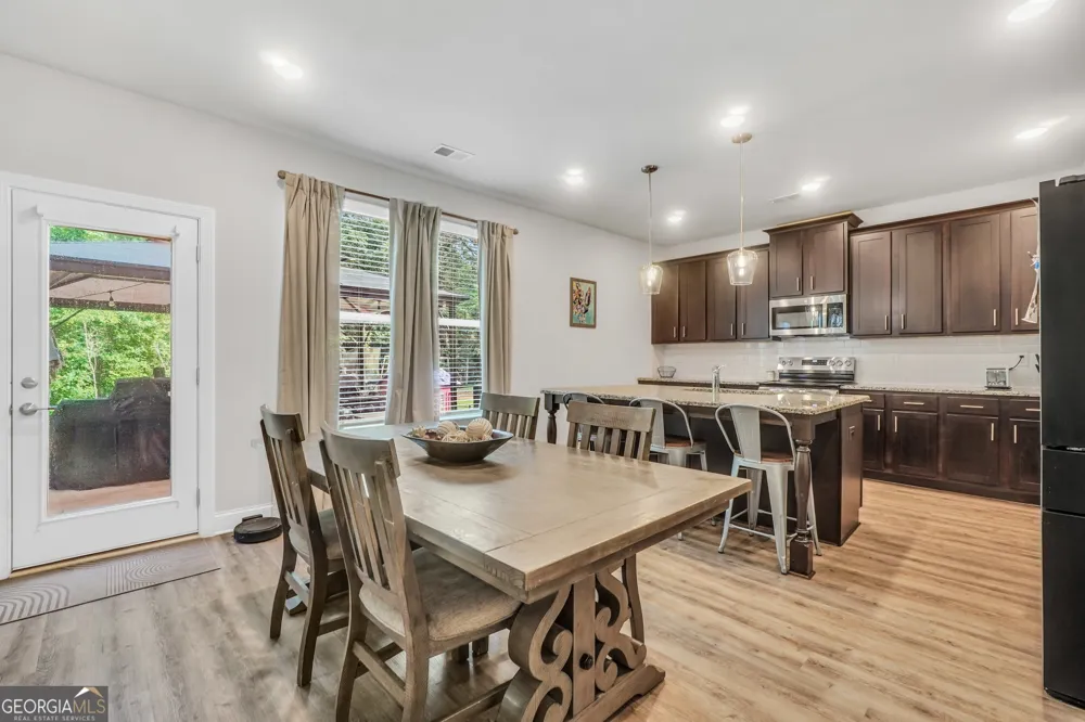 201 Cooper DR Mansfield, GA 30055