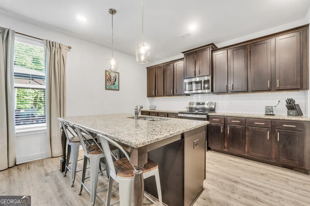 201 Cooper DR Mansfield, GA 30055