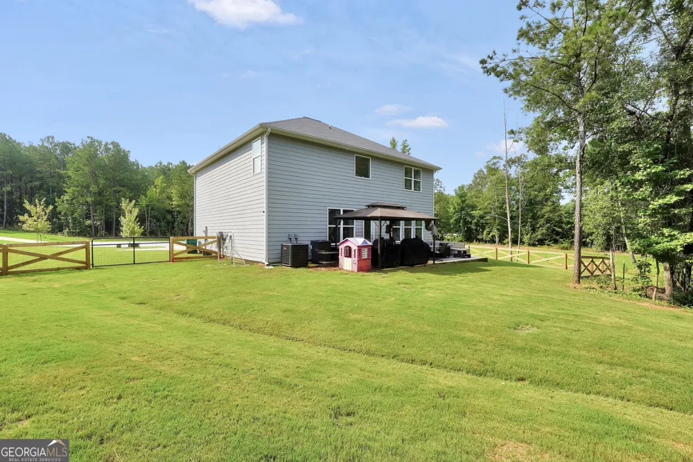 201 Cooper DR Mansfield, GA 30055