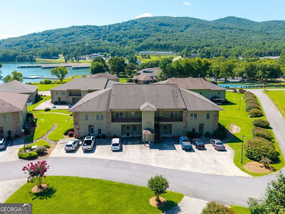 1724 Watercrest WAY Young Harris, GA 30582