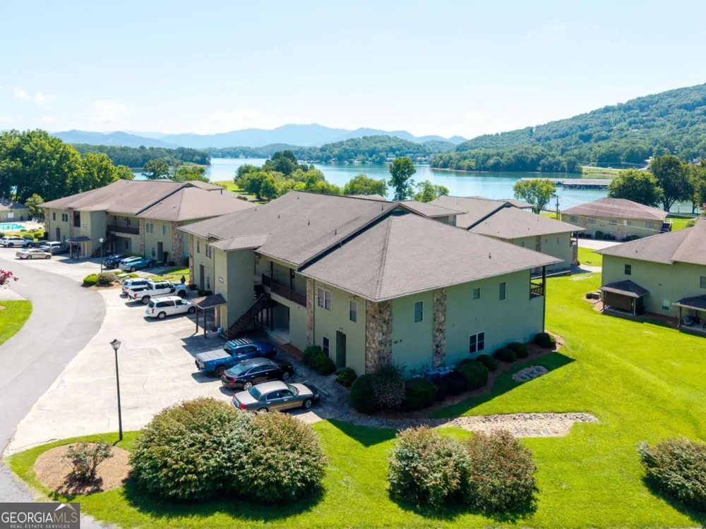 1724 Watercrest WAY Young Harris, GA 30582