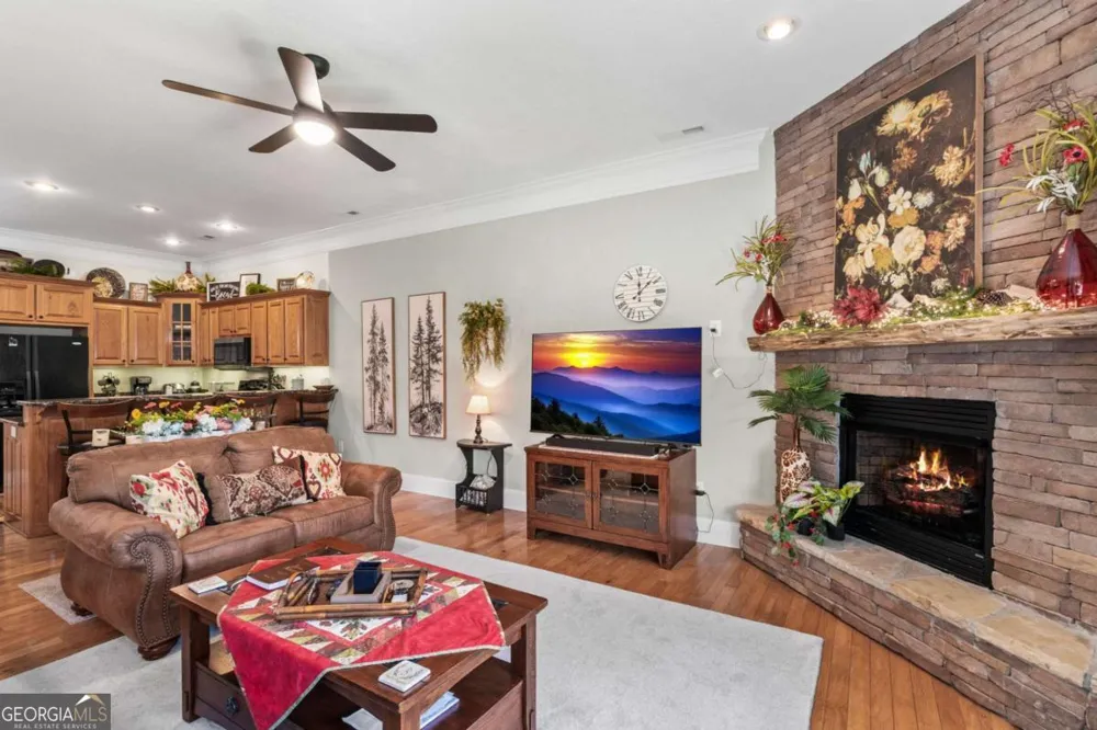 1724 Watercrest WAY Young Harris, GA 30582
