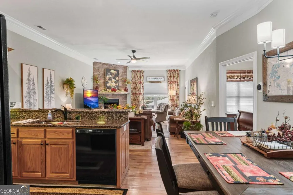 1724 Watercrest WAY Young Harris, GA 30582