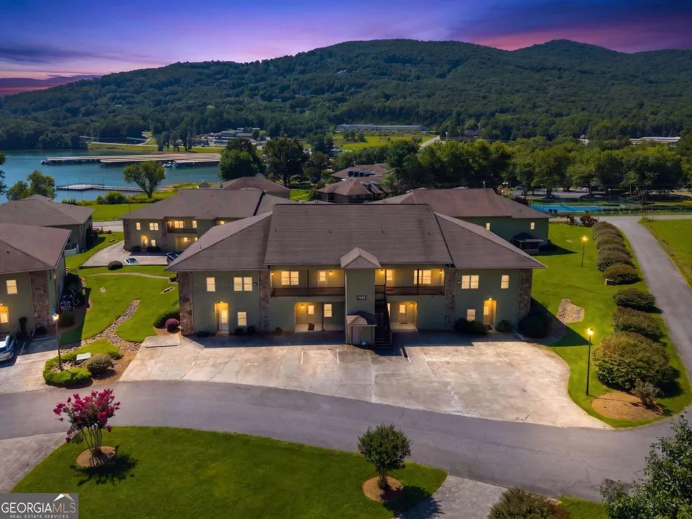 1724 Watercrest WAY Young Harris, GA 30582