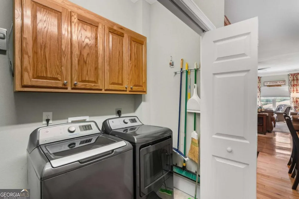 1724 Watercrest WAY Young Harris, GA 30582