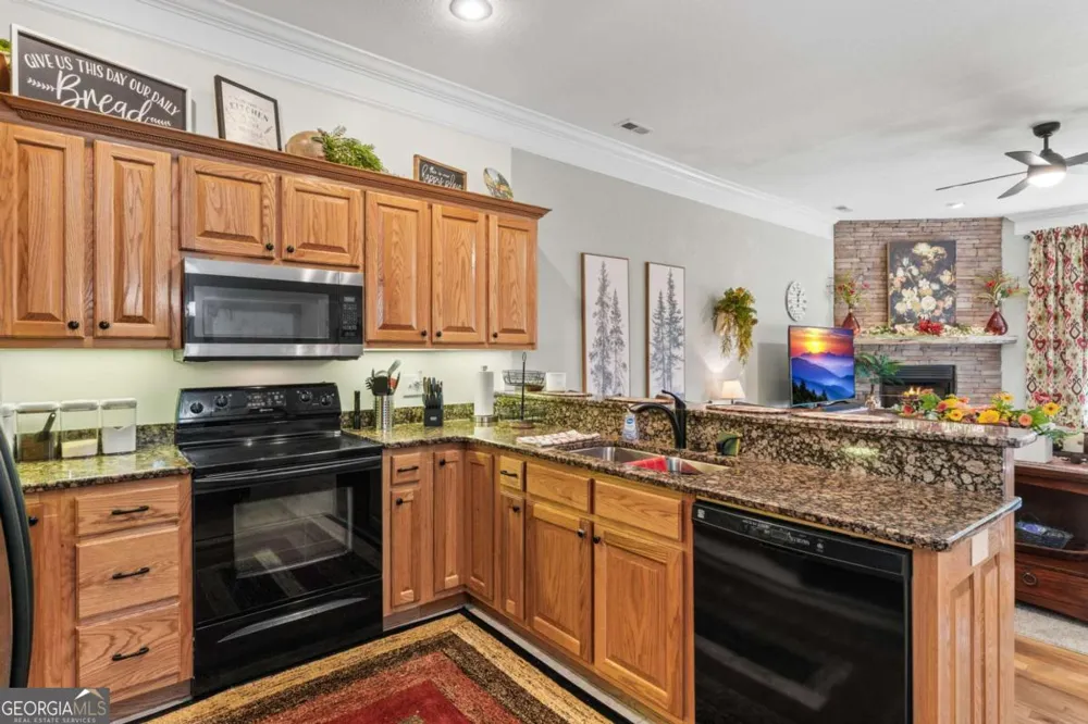 1724 Watercrest WAY Young Harris, GA 30582