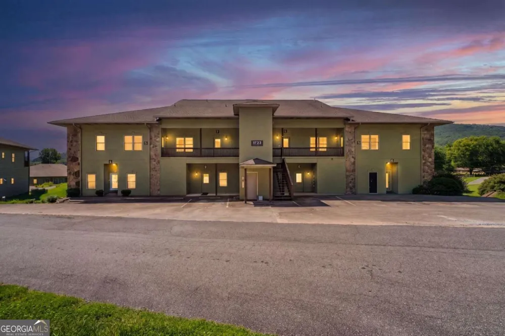 1724 Watercrest WAY Young Harris, GA 30582