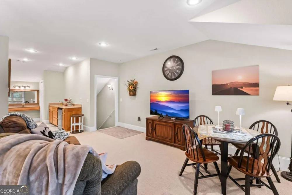 1724 Watercrest WAY Young Harris, GA 30582