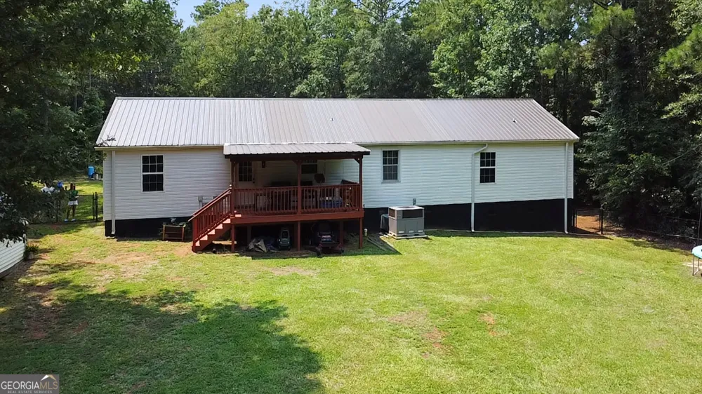 209 Ennis RD Barnesville, GA 30204