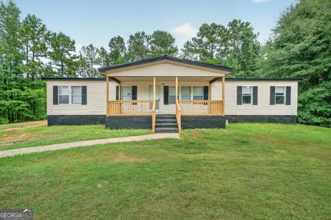 231 Locust CT SE
