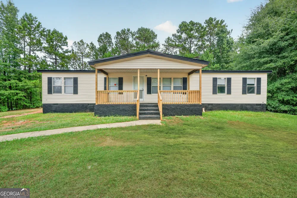 231 Locust CT SE Milledgeville, GA 31061