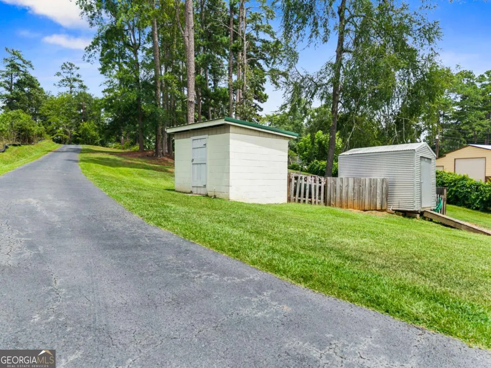 158 Mays RD Milledgeville, GA 31061