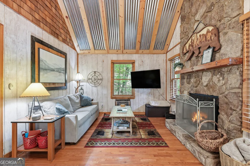 45 Tall Feather DR Sautee Nacoochee, GA 30571