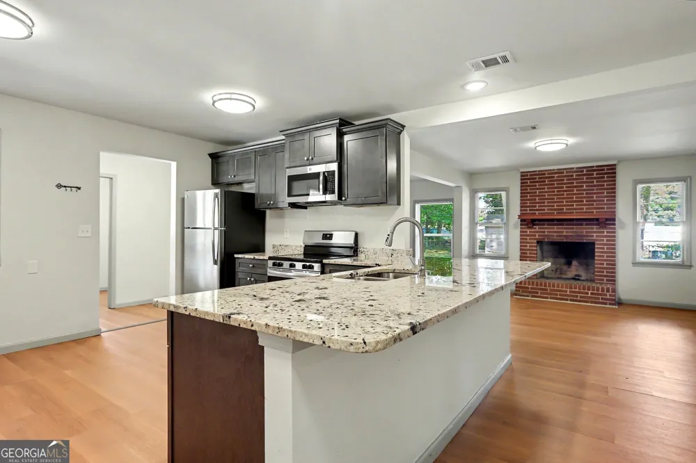 5256 Eubanks DR Morrow, GA 30260