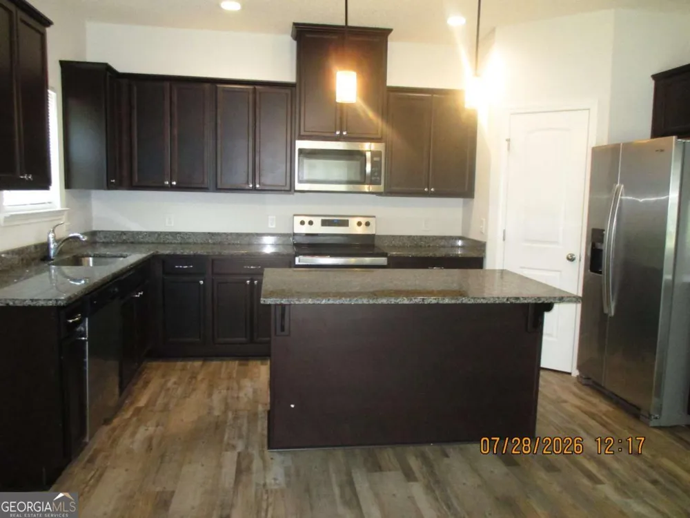 166 Cherokee Oaks XING Hinesville, GA 31313