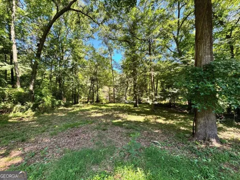 100 Saxon Woods DR