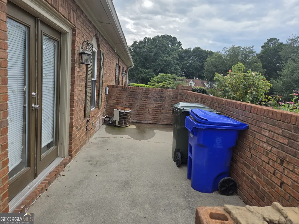 893 NE Park Place Conyers, GA 30012
