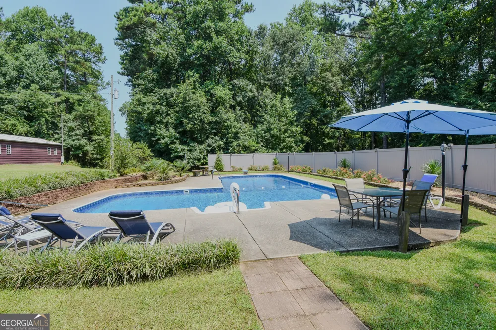 441 Campbell RD Meansville, GA 30256