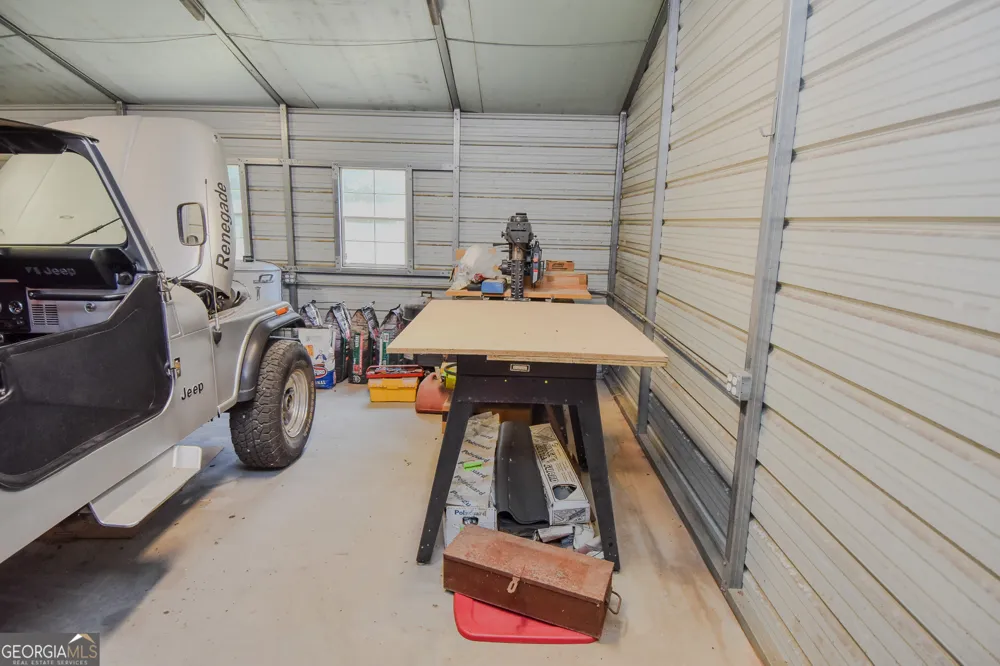 441 Campbell RD Meansville, GA 30256
