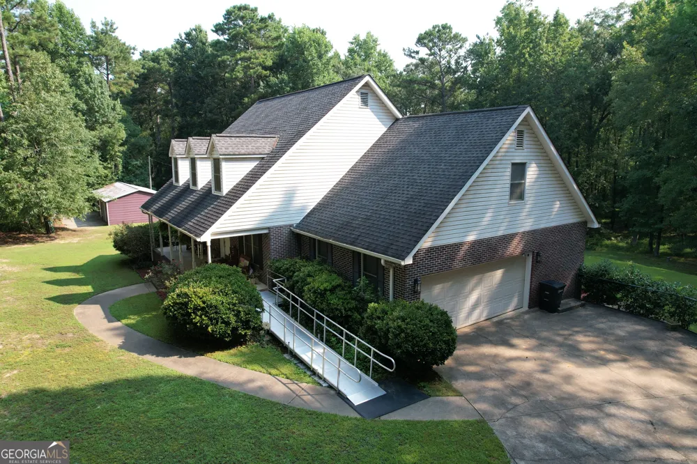 441 Campbell RD Meansville, GA 30256