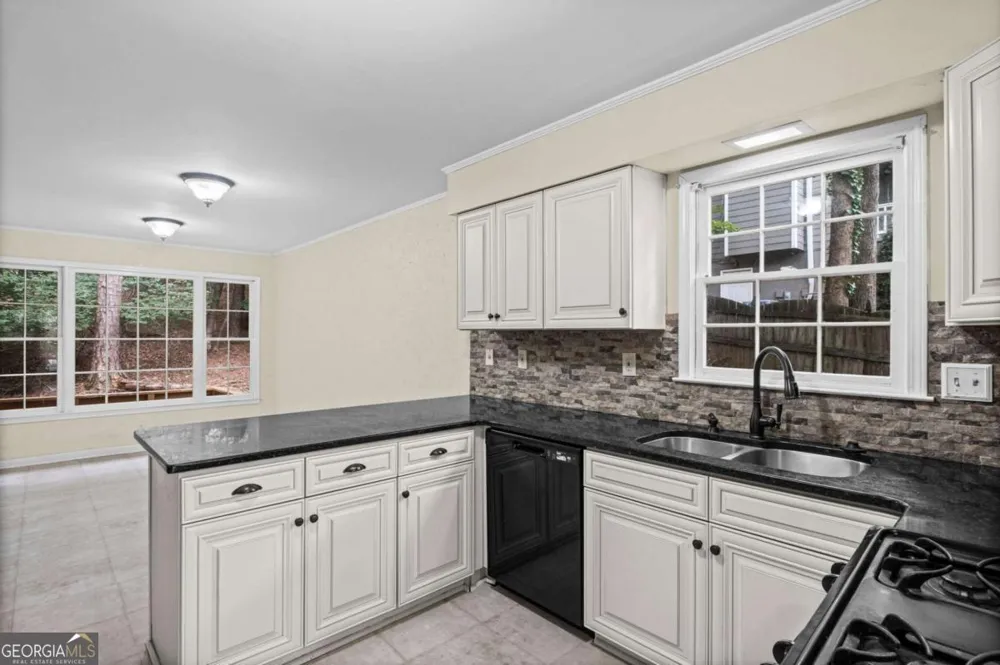 3385 New Heritage DR Johns Creek, GA 30022