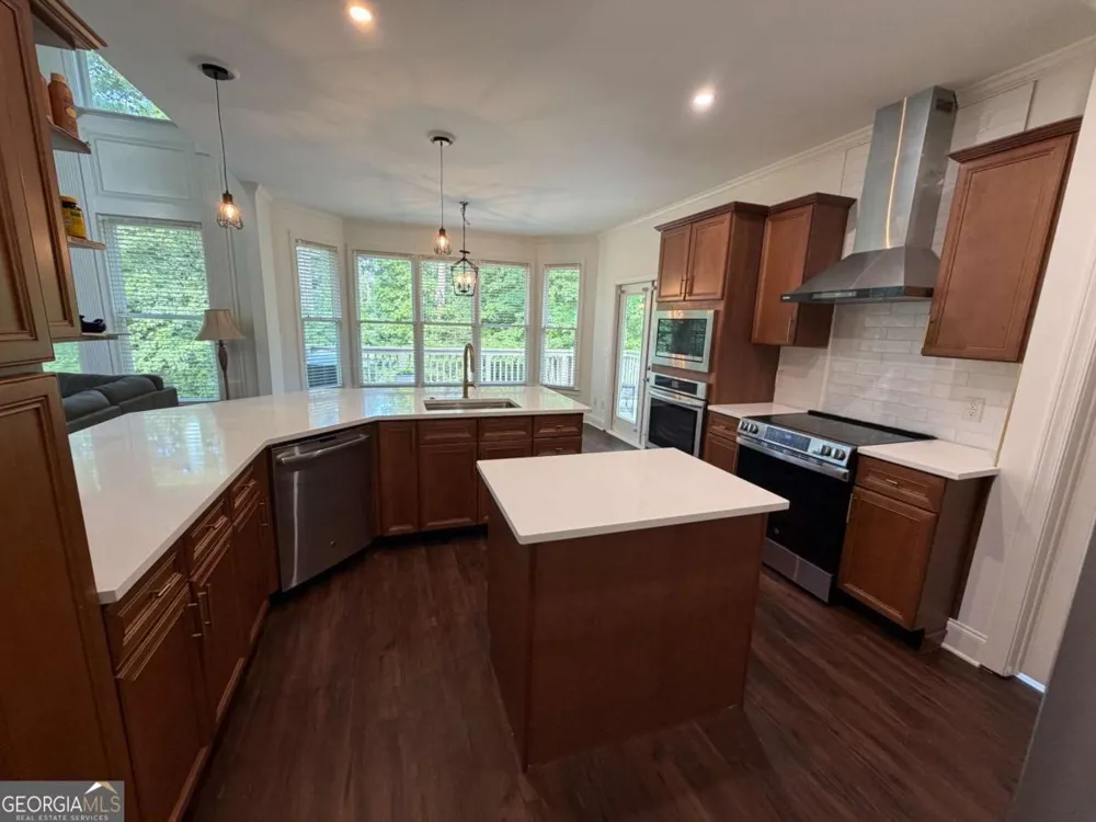 768 Laurel West LN Dacula, GA 30019