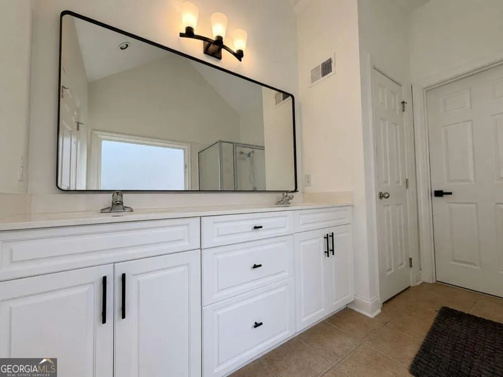 768 Laurel West LN Dacula, GA 30019