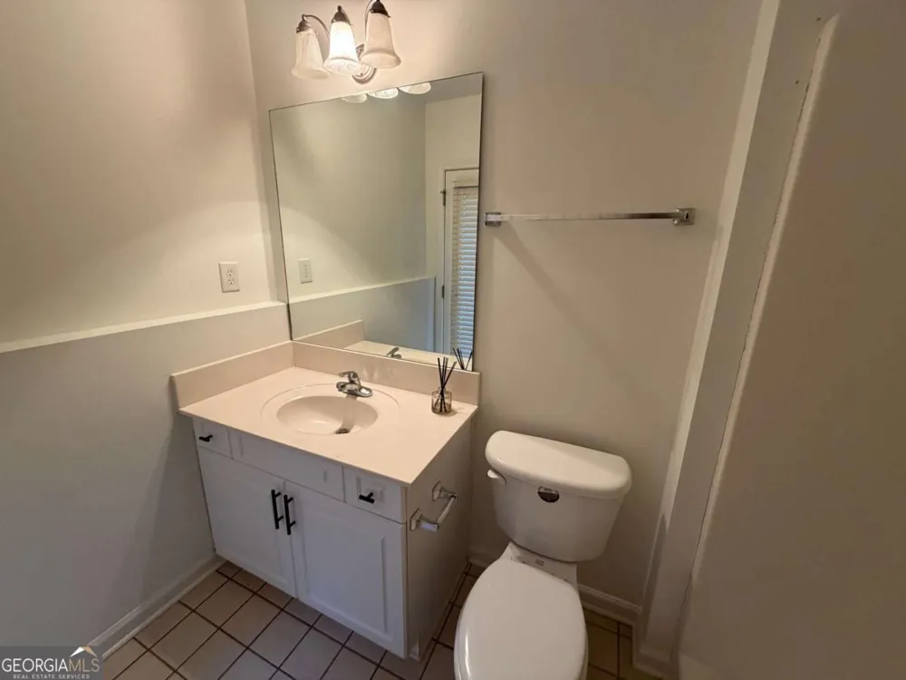 768 Laurel West LN Dacula, GA 30019