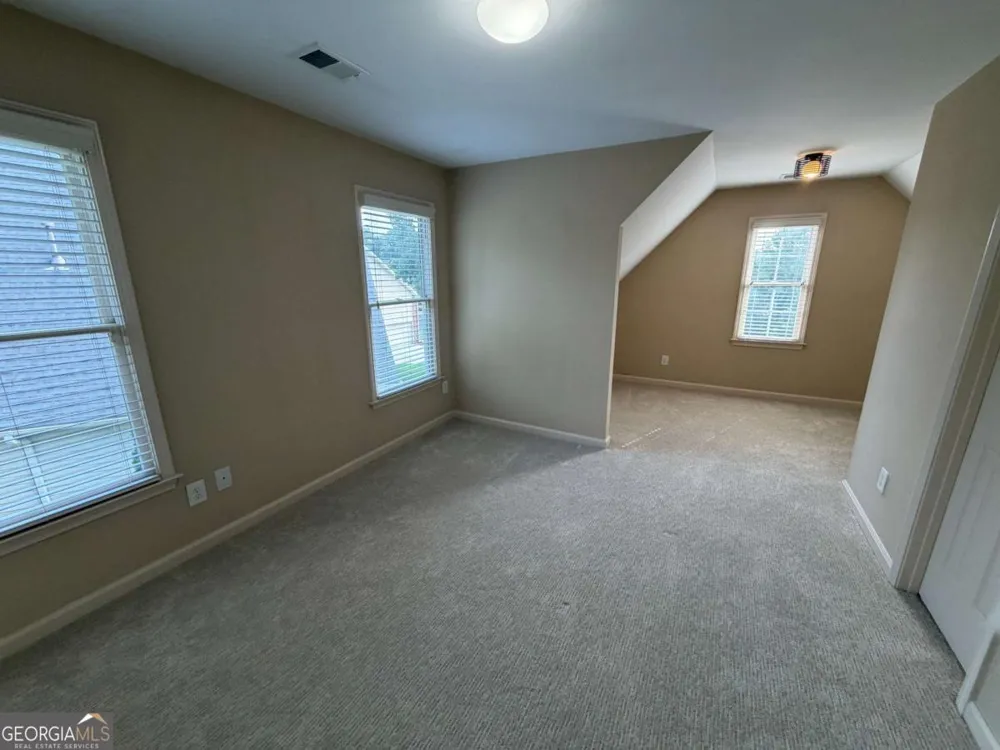 768 Laurel West LN Dacula, GA 30019