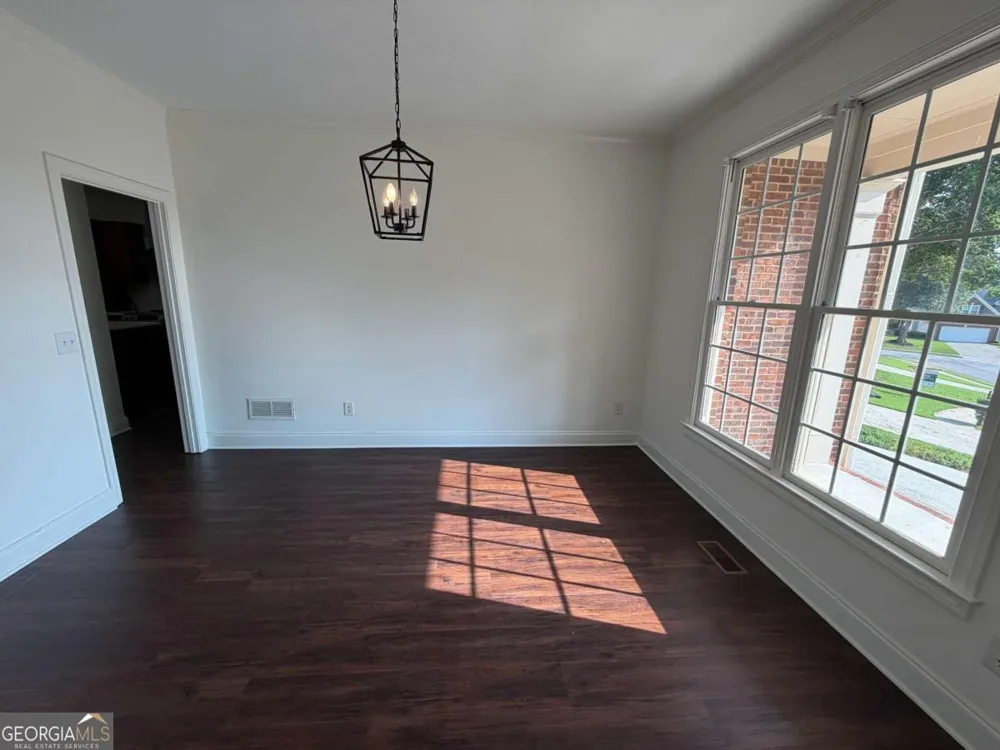 768 Laurel West LN Dacula, GA 30019