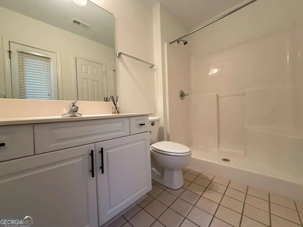 768 Laurel West LN Dacula, GA 30019