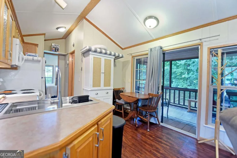 87 Chimney RDG Blairsville, GA 30512