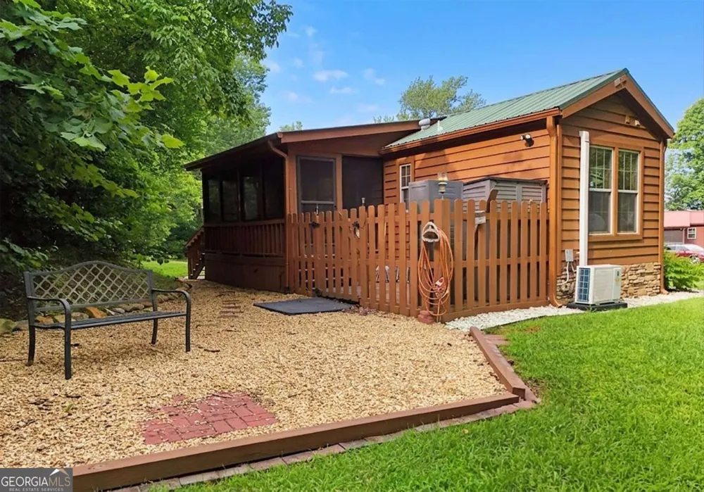 87 Chimney RDG Blairsville, GA 30512