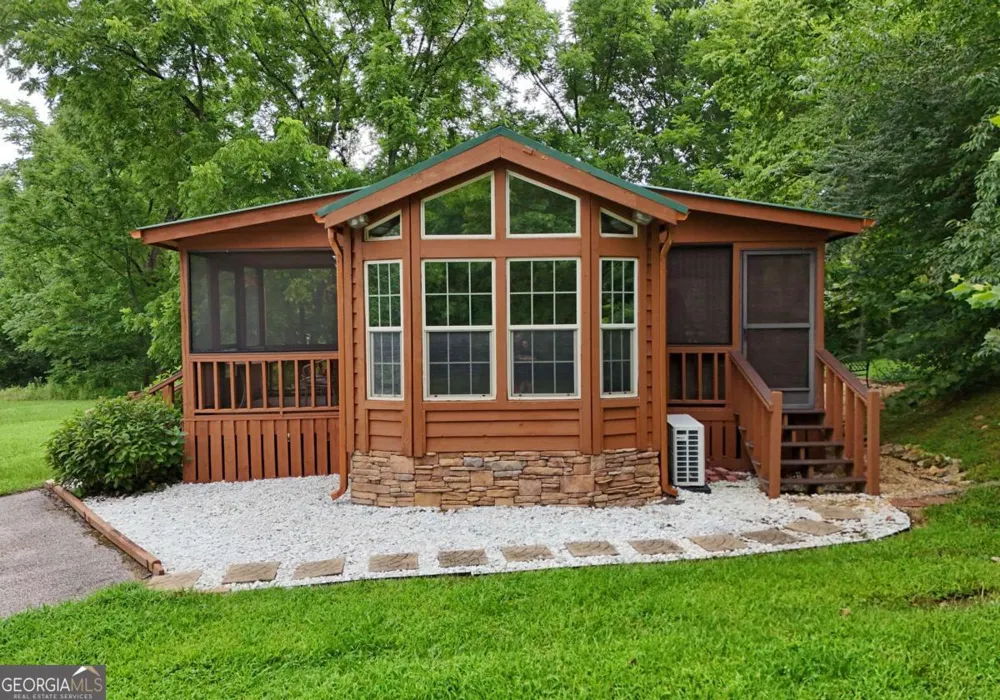 87 Chimney RDG Blairsville, GA 30512